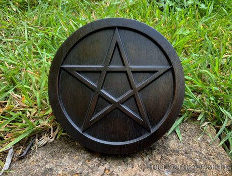 THE BLACK PENTAGRAM - Altar Pentacle carved in Solid Walnut