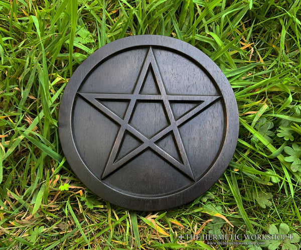 THE BLACK PENTAGRAM - Altar Pentacle carved in Solid Walnut